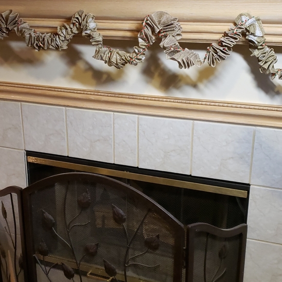 Newly Handmade 7 Foot Embellished Burlap Garland - Picture 6 of 8